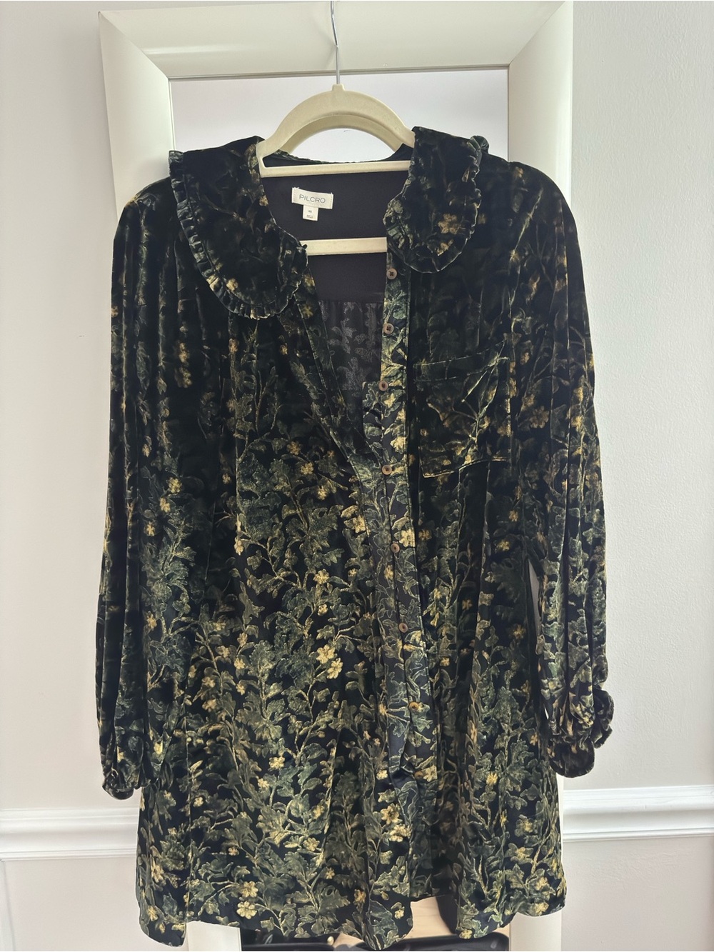 Pilcro Dark Green and Gold Velvet Floral Blouse